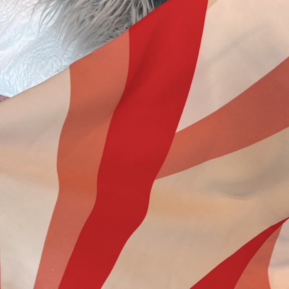 Flowy Silky Multicolor Top - Picture 7 of 7